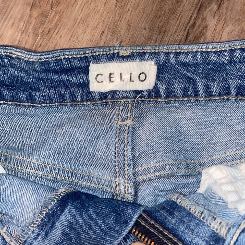 Cello - Picture 2 of 3